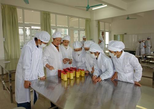 山東藍海職業學校食品加工技術專業教師水平如何？